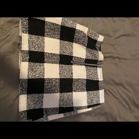 Forever 21 Plaid Mini Skirt L - Picture 2 of 3